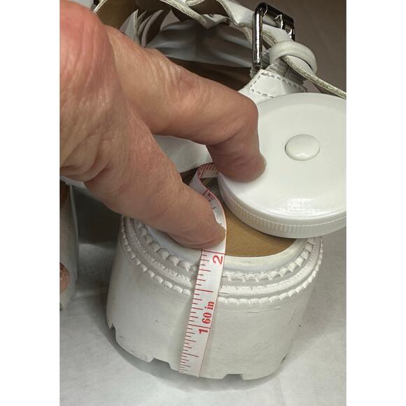 Dolce Vita Loera White Faux Leather Fisherman Chunky Sandals Size 6 - Picture 4 of 7